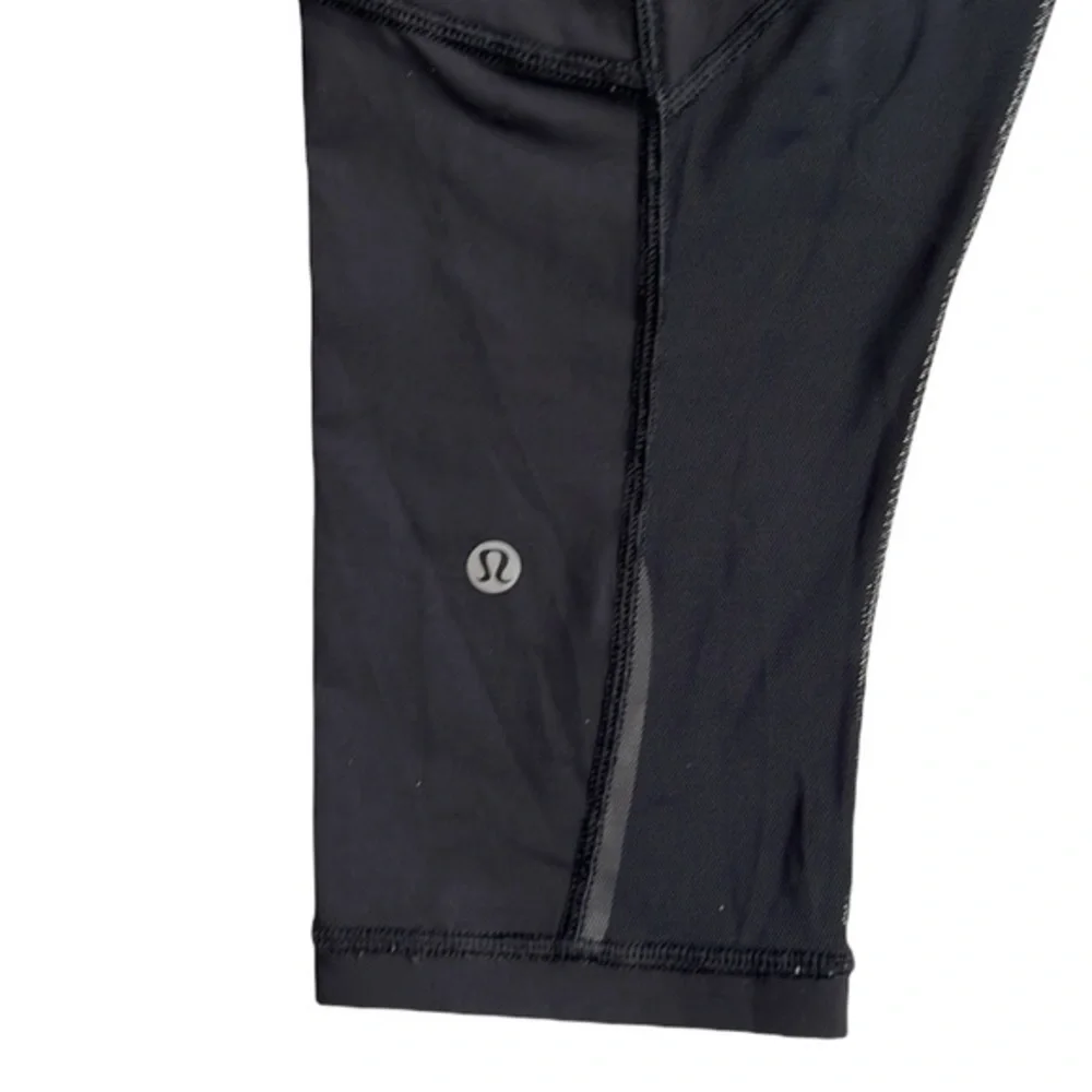 Lululemon Outrun 17" Crop Leggings Black Size 6 - Picture 10 of 13